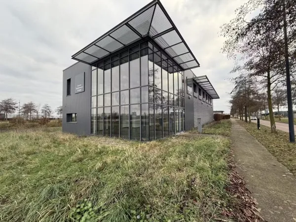 Bureaux 661 m²