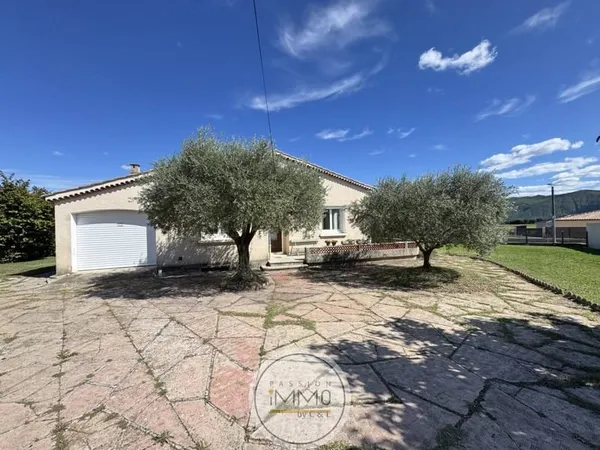 Maison de plain-pied 4 pièces 94 m²