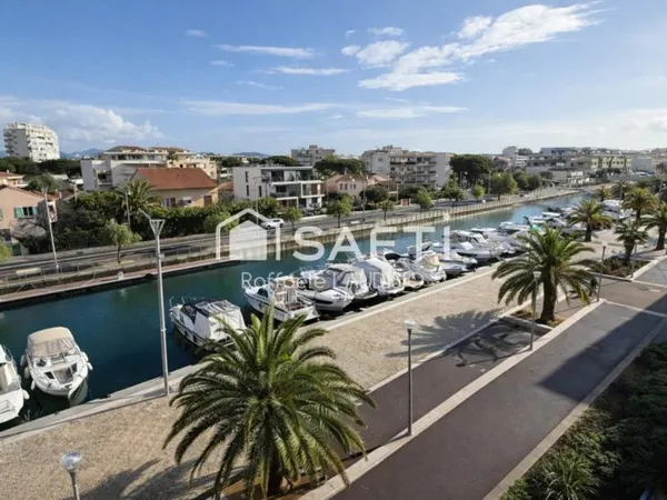 Appartement, T4. 100m² à Port Fréjus vue panoramique