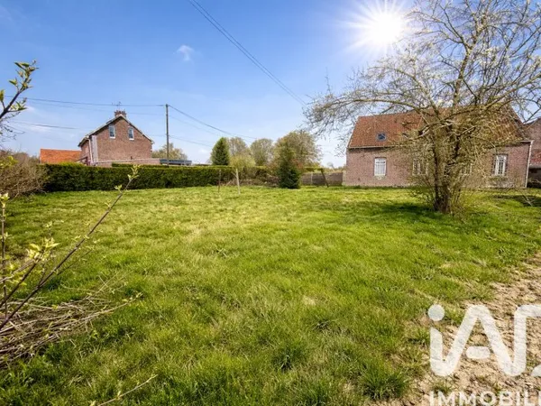 Terrain 476 m²