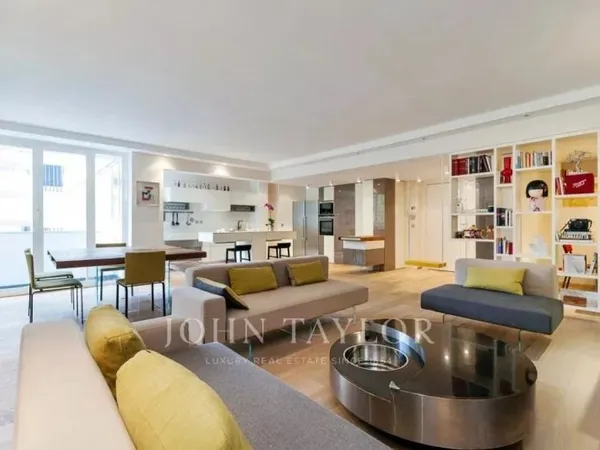 Victor Hugo. Appartement familial rénové
