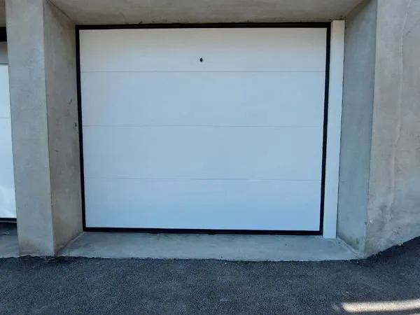 GARAGE ou BOX de stockage