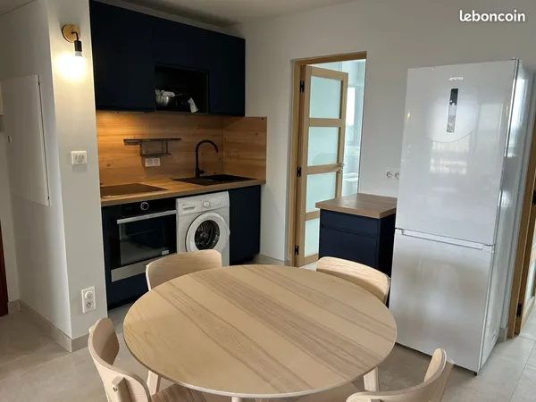 Appartement colocation t5 - rue du parc, limite lyon 8/bron