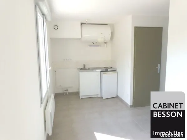 Studio 1 pièce 20 m²