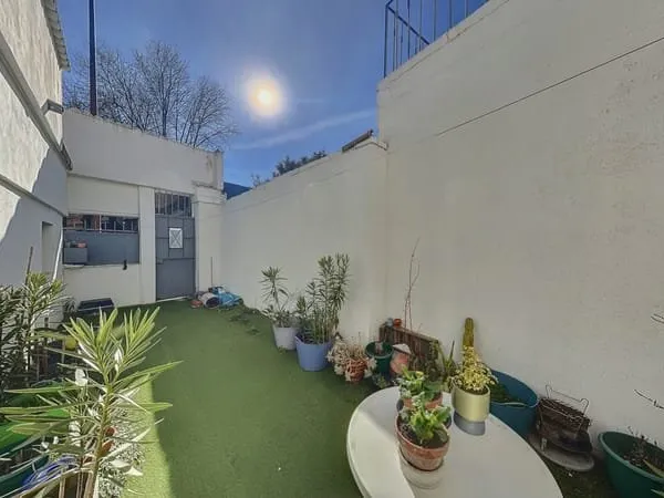 Maison proche remparts Avignon 3 pièce(s) 70 m2