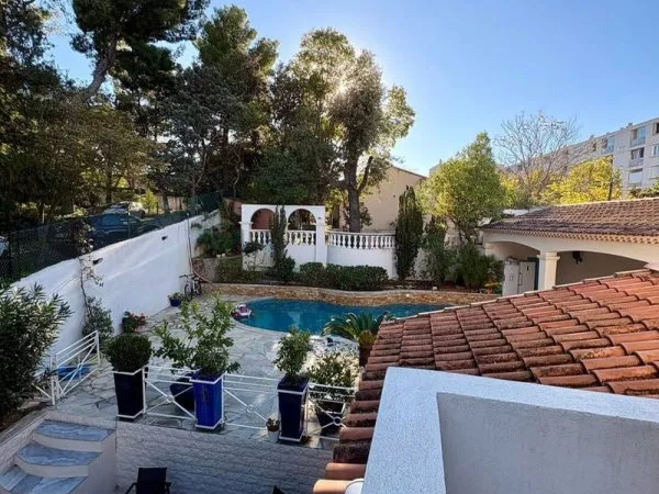 Maison 5 pièces 140 m²
