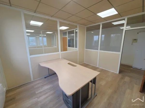 Espace bureaux face à la Seine au calme