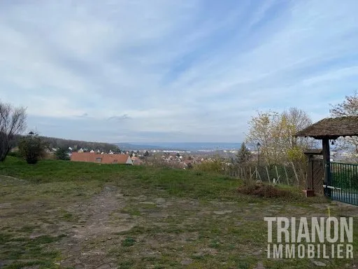 Terrain 4868 m²