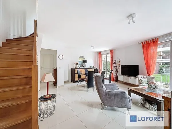 Appartement Le Plessis-Trévise 4 pièces 93.90 m2