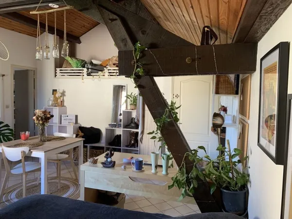 STUDIO de 26 m² . À REIMS . Proche HÔPITAL MAISON BLANCHE