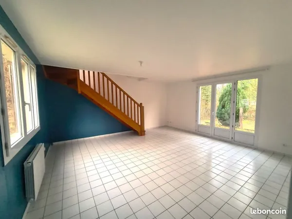 APPARTEMENT DUPLEX avec Jardin privatif dans le Parc St Corneille à VERBERIE