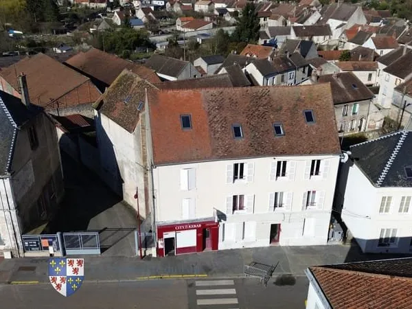 Immeuble de rapport avec 10 lots loués