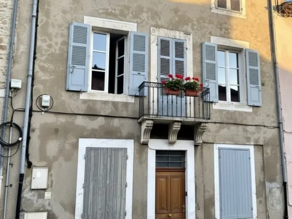 Immeuble de rapport 13 pièces 236 m²