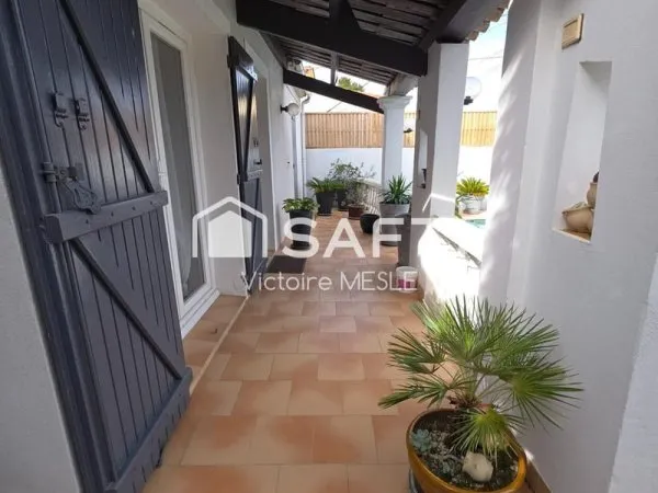 Belle Maison au style provençal, d'une superficie de 93 m2 avec 3 chambres, idéale pour accueillir u