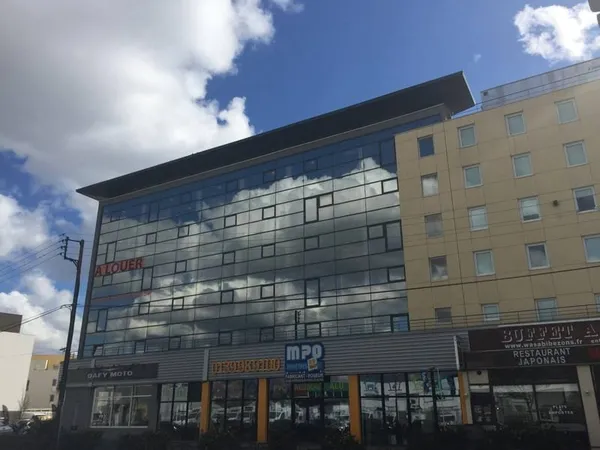 Bureau 274 m²