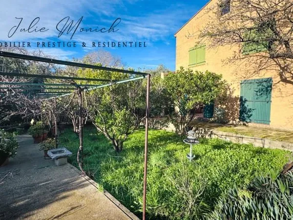 À 2 pas de la plage Maison avec jardin et potentiel