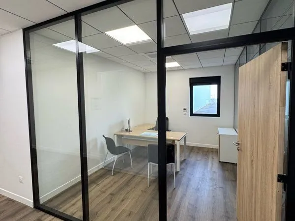 A louer bureaux/espaces coworking