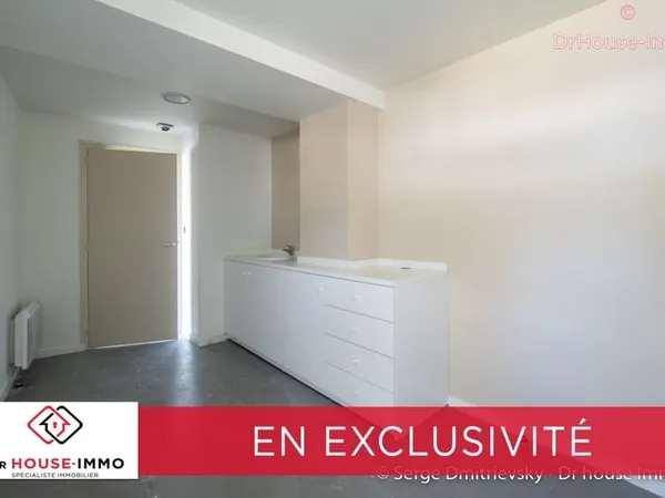 Bureau indépendant dans espace partagé