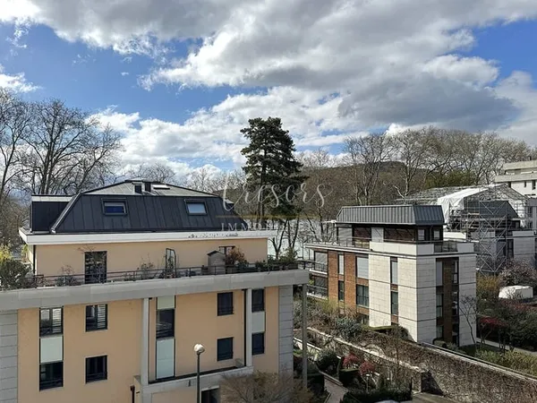 Annecy, ALBIGNY, appartement T3/4 en étage élevé