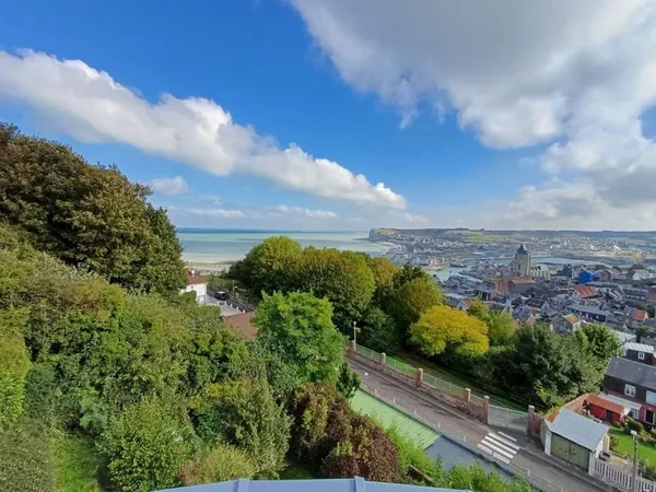 Maison 7 pièces 131 m²