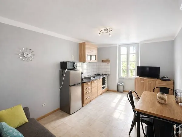 Maison 2 pièces 120 m²