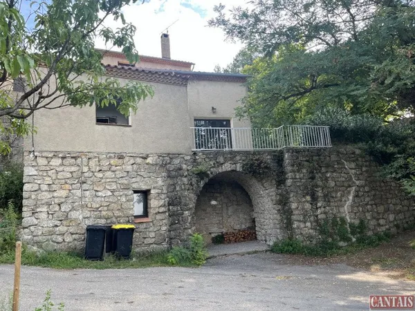 Hôtellerie et restauration Vente Saint-Ambroix   363000€
