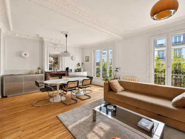 PARIS 20 - AVENUE GAMBETTA