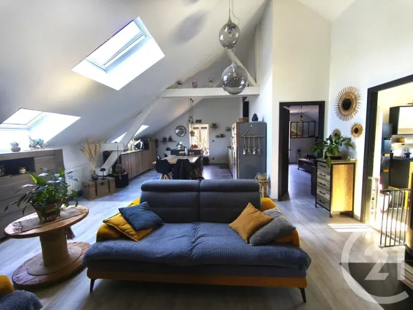 Appartement 4 pièces 104 m²