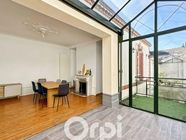 Appartement 6 pièces 191 m²