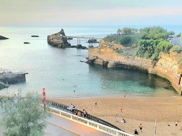 BIARRITZ PORT VIEUX - APPART T3 VUE MER