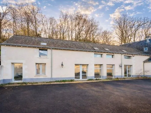 Local commercial 300 m²