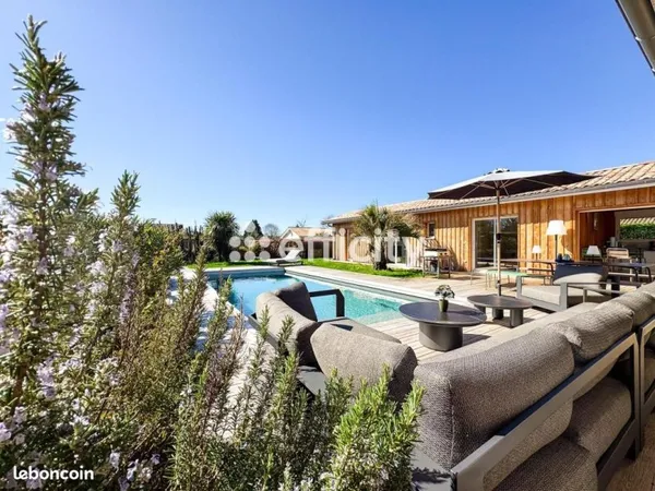 Maison 6 pièces 138 m²