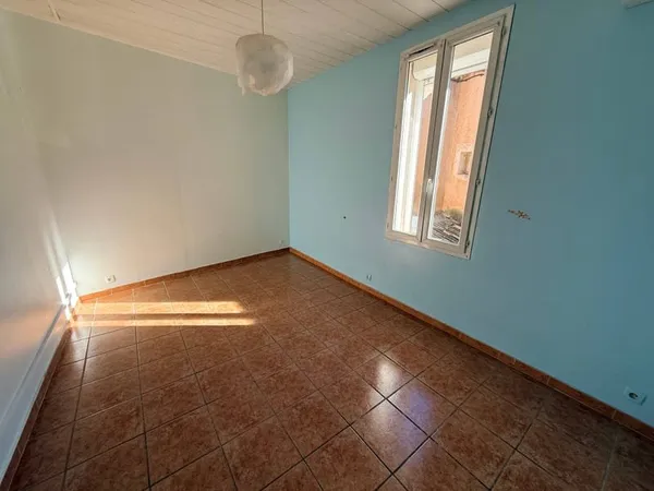 Appartement 1 pièce 66 m²
