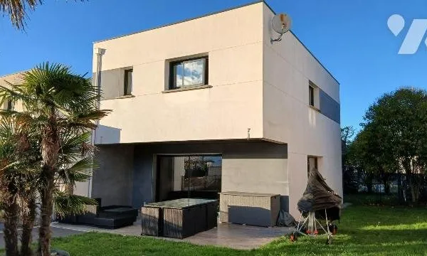 Maison 6 pièces 148 m²