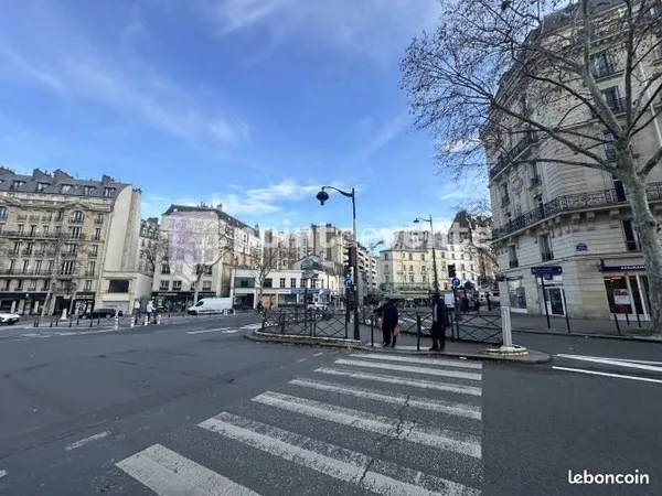 Commerce chaussure/cuir 162 m²