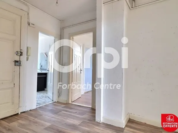 Appartement 4 pièces 10 m²