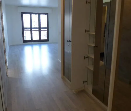 Hespérides 3 pièces Paris 17ème : très bel appartement refait à neuf