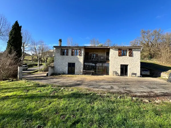 BELLE MAISON EN PIERRE