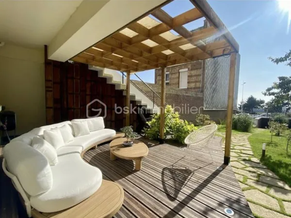 Maison 6 pièces 260 m²
