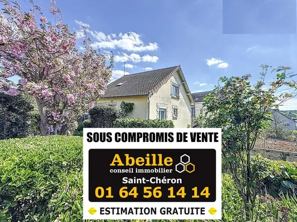 CENTRE-VILLE, CALME.