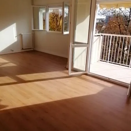 Loue appartement très lumineux et rénové