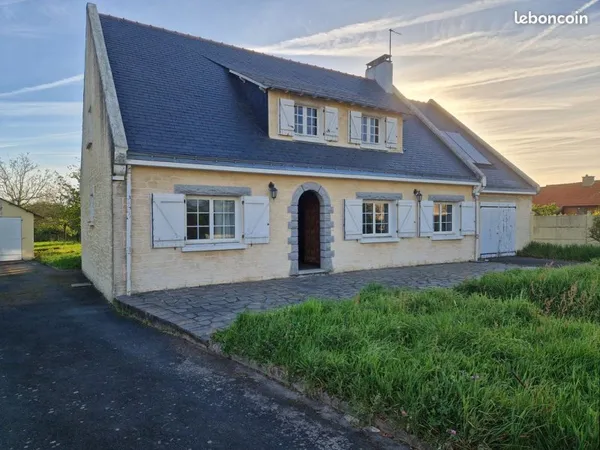 Maison . 5 pièces . 95 m²