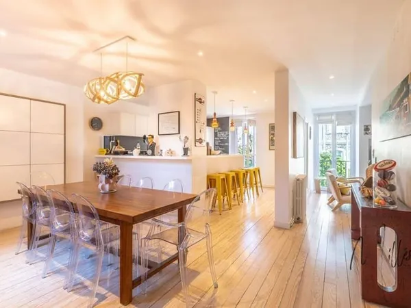 Maison 7 pièces 166 m²