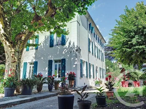 Maison 11 pièces 430 m²