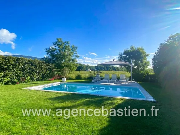 BIEN D EXCEPTION MAISON INDIVIDUELLE SUR DIVONNE