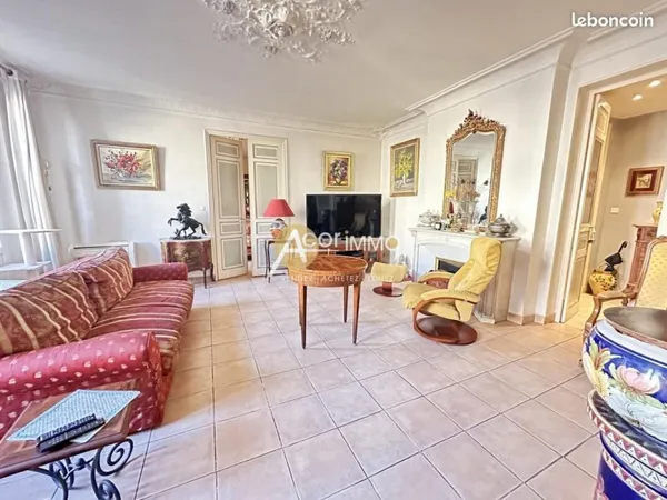Appartement 4 pièces 143 m²
