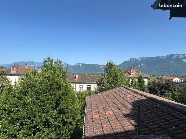 Location T4 rénové + terrasse Tullins