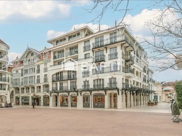 Appartement T3 Place des Marquises avec ascenseur