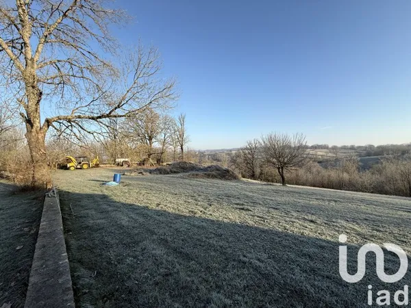 Terrain 924 m²