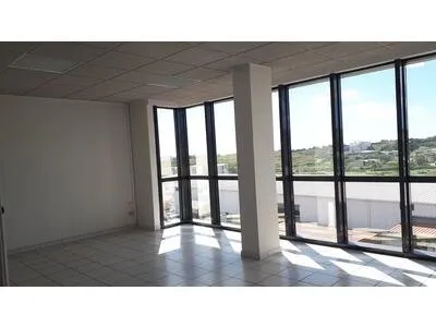 Location Bureaux 704 m2 - Californie - LE LAMENTIN
